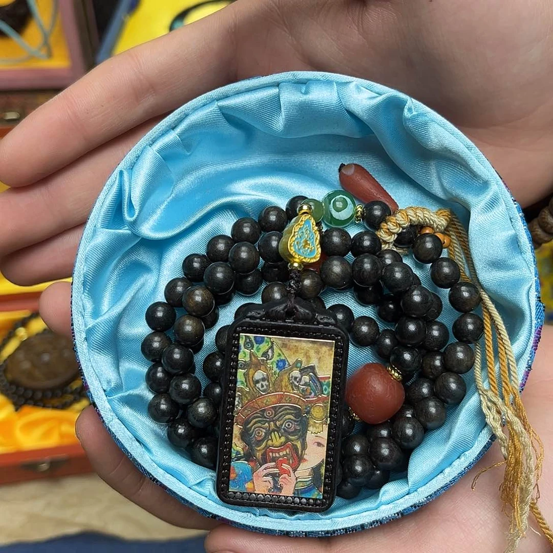 大叶紫檀（黑酸枝木类）