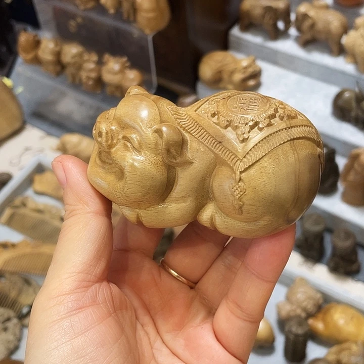 雨****金丝楠小叶桢楠猪