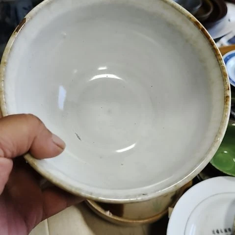 瓷片盘子，碗，瓶子，沙锅，茶壶，微瑕疵！