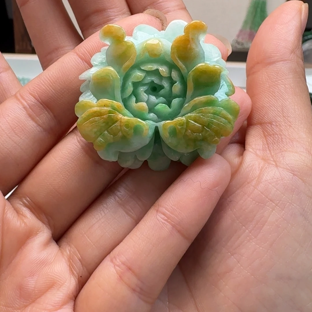 翡翠未镶嵌颈饰翡翠吊坠