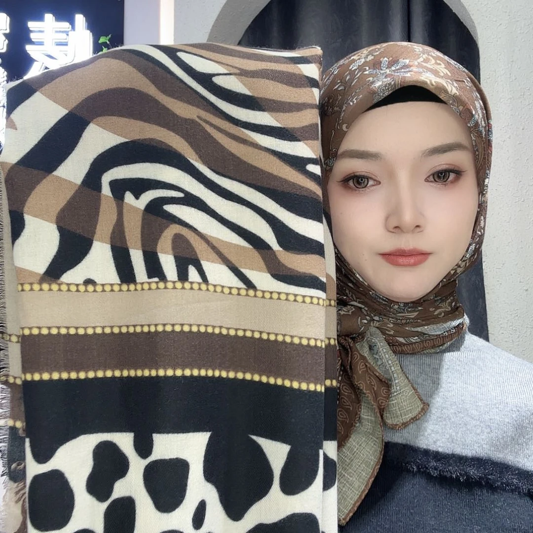 三醋酯纤维山羊毛