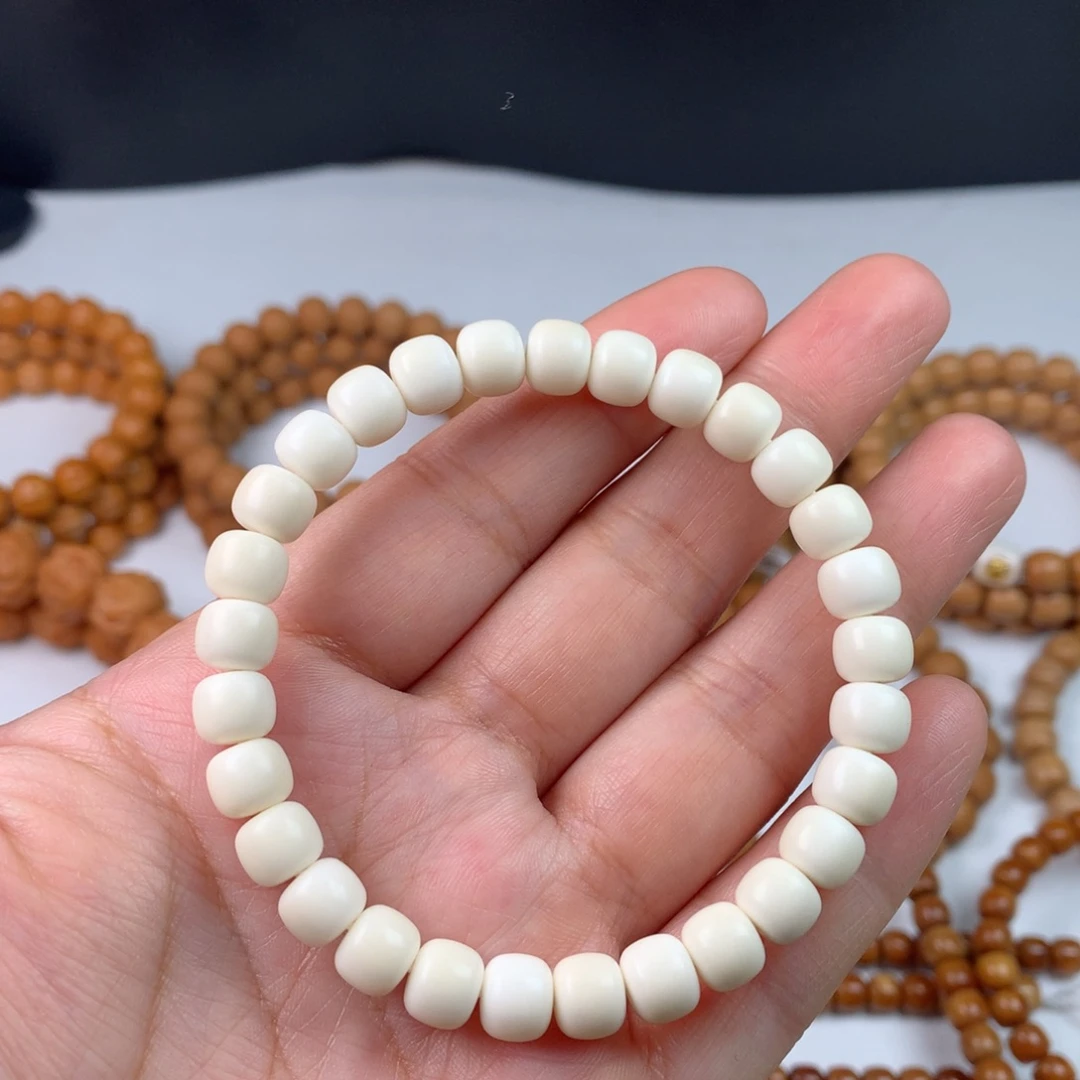 猴头核桃手串?***巴白玉