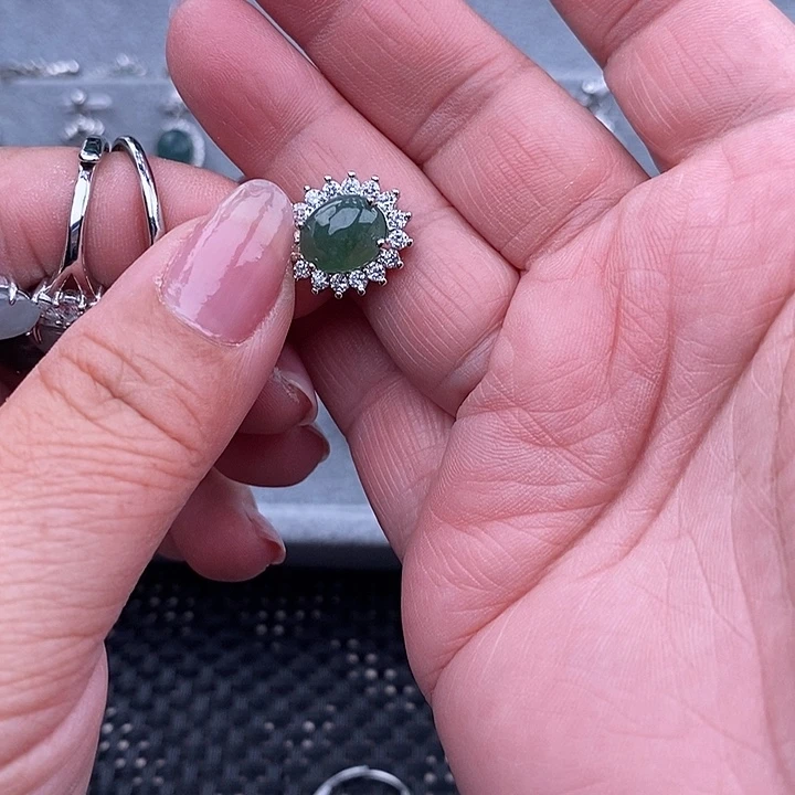 未镶嵌戒指翡翠糯*子缅甸