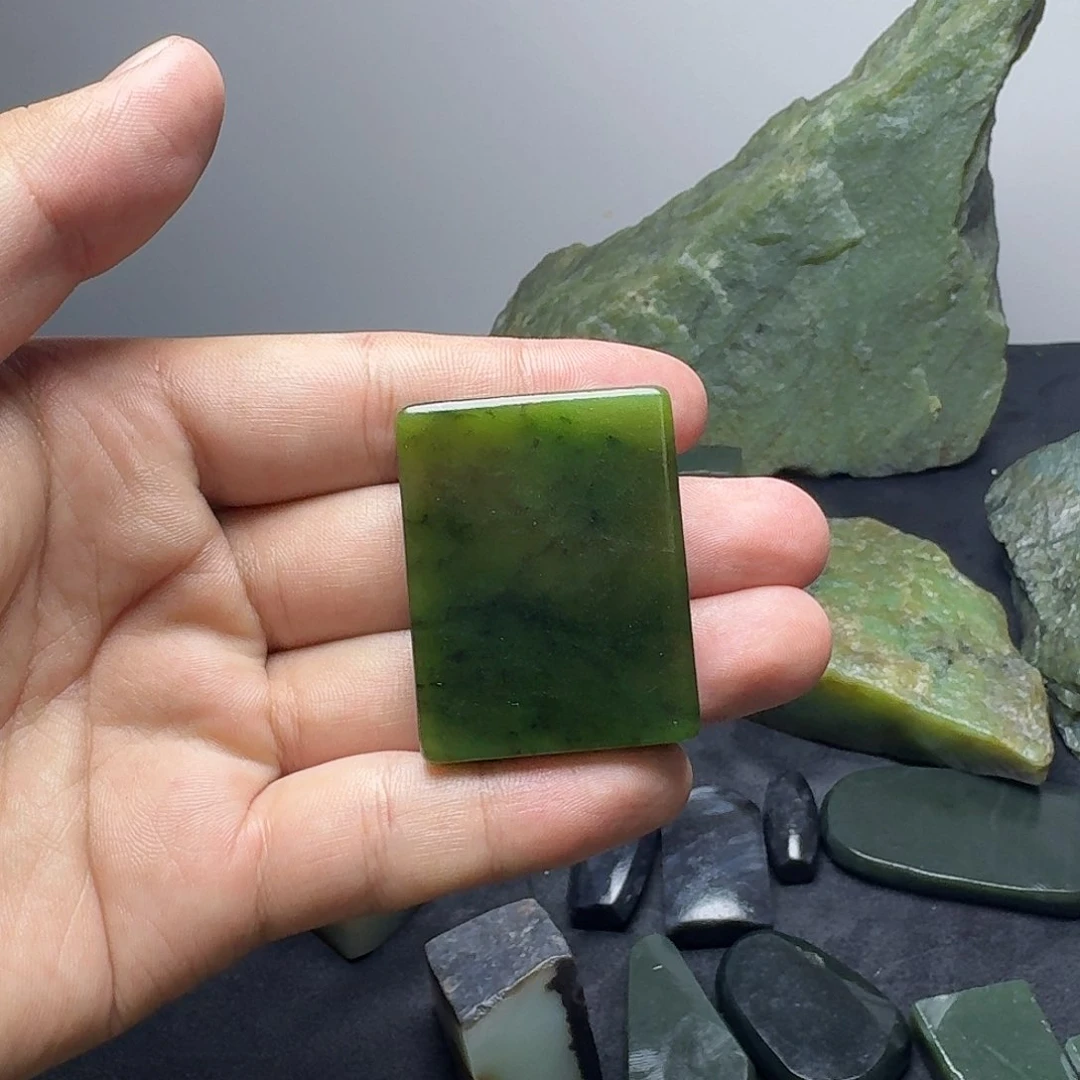 足铂镶嵌和田玉（糖玉）珠宝半成品