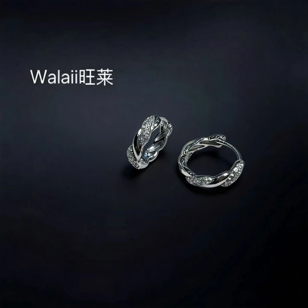925银耳饰 旺莱 630 卡13MM微镶麻花银耳扣J820573016 凤选