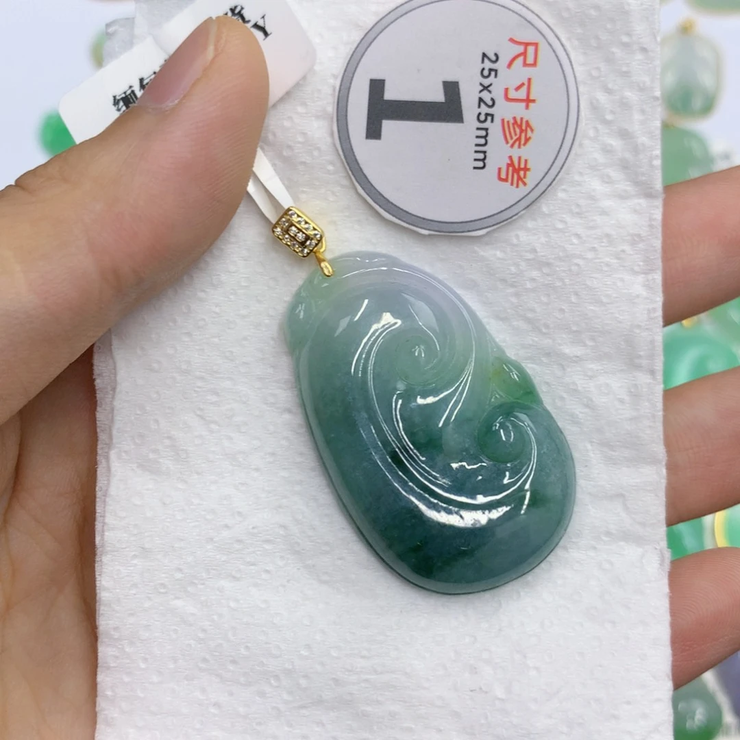 翡翠未镶嵌颈饰翡翠