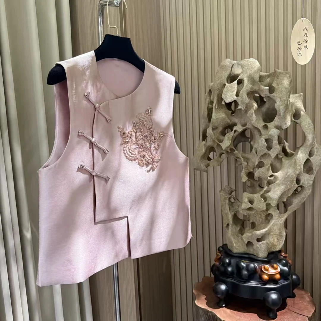 新中式国风丝毛重工刺绣钉珠高端马甲