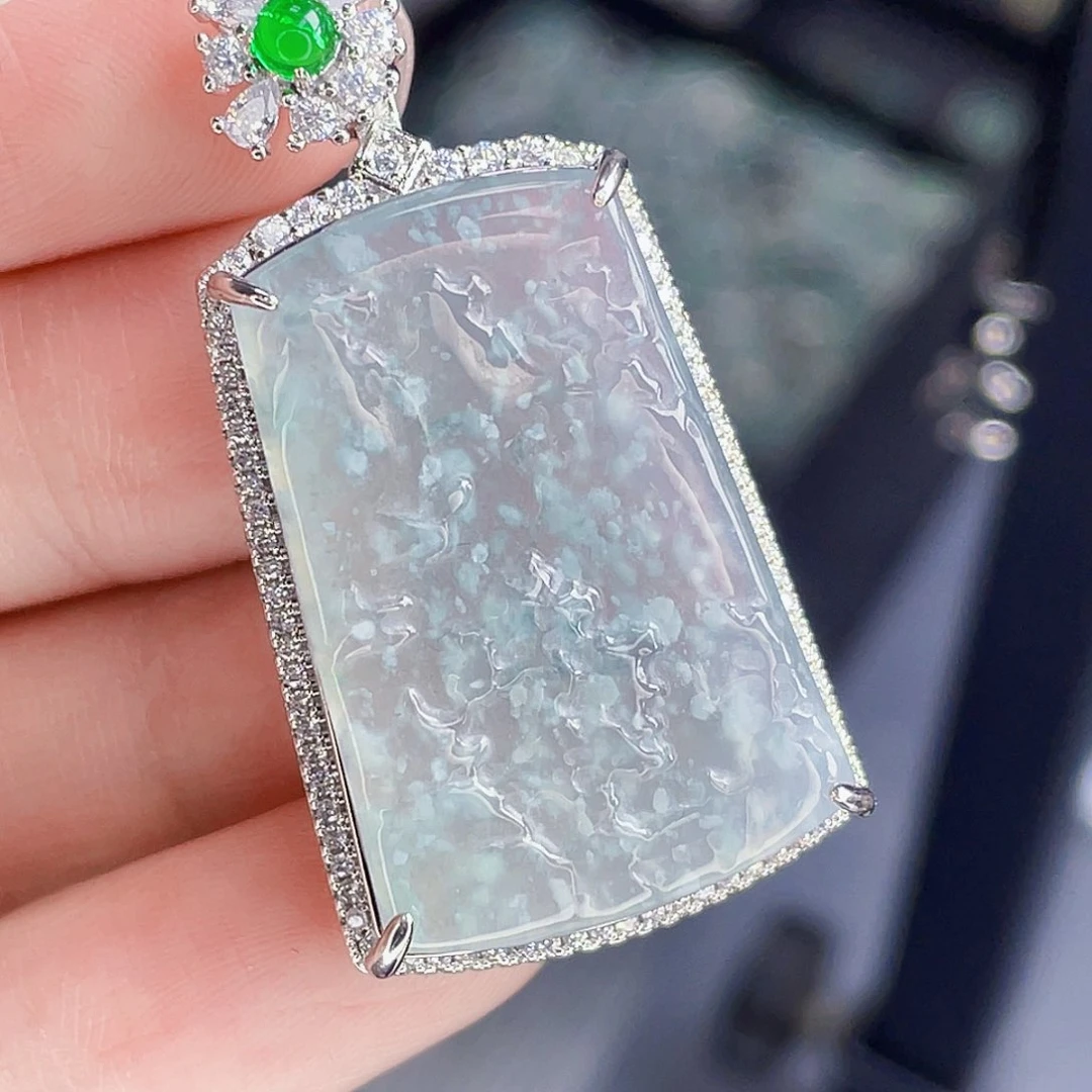 翡翠吊坠(不含链)未镶嵌