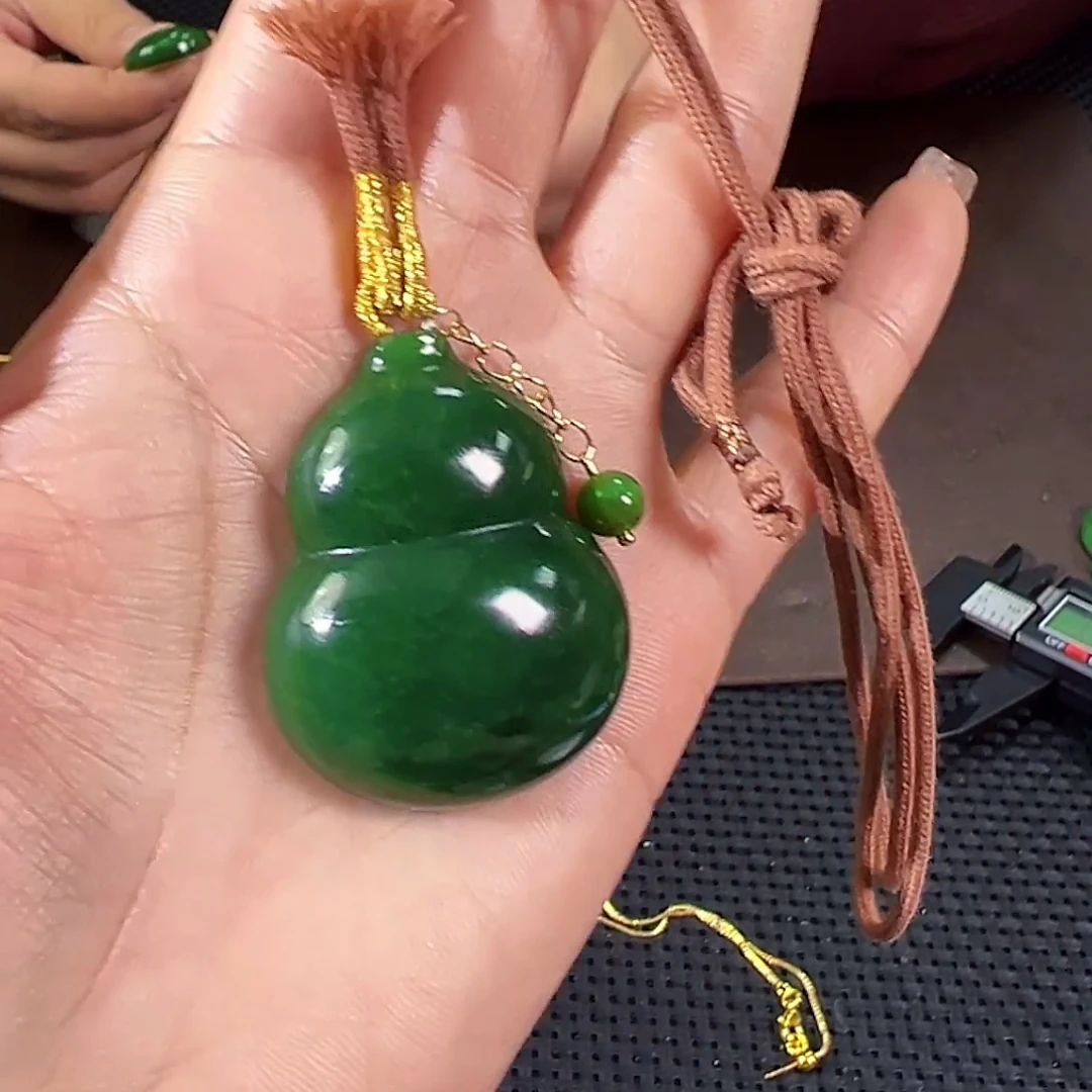 和田玉（碧玉）未镶嵌颈饰