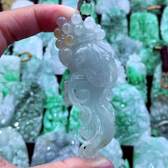 吊坠(不含链)未镶嵌翡翠