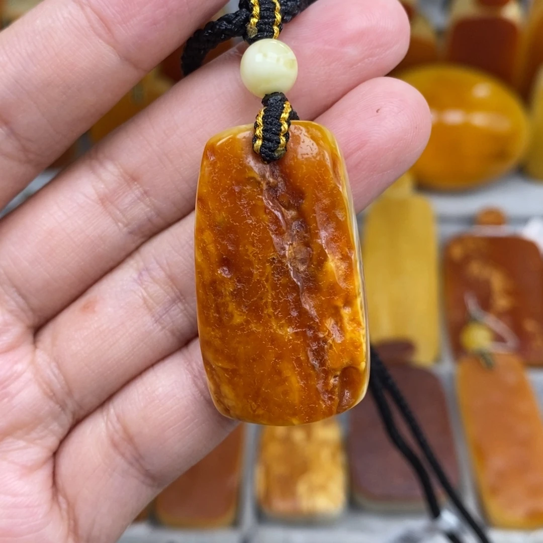 琥珀未镶嵌珠宝奇石
