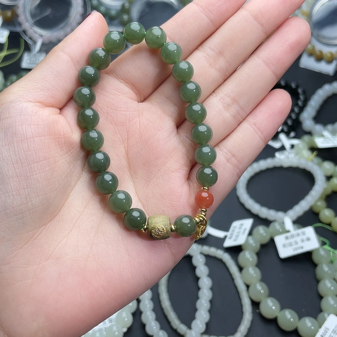 和田玉（糖玉）未镶嵌颈饰