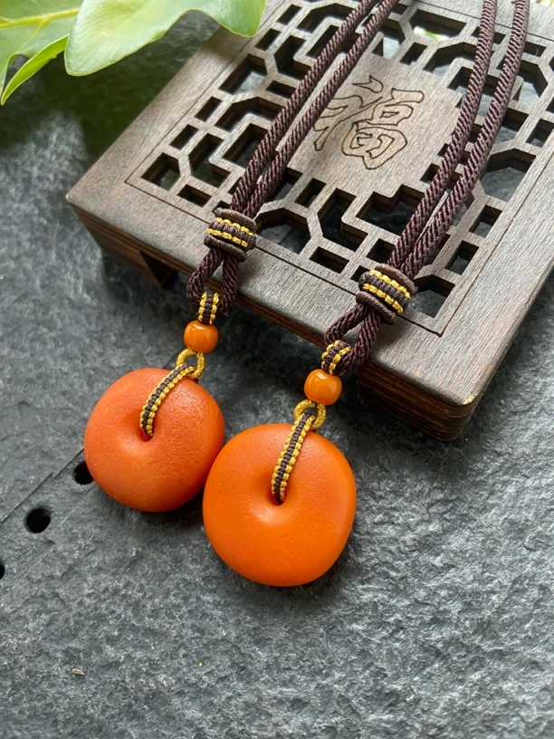 天然欧洲回流橘皮蜜蜡平安扣吊坠（多样拍发其一）