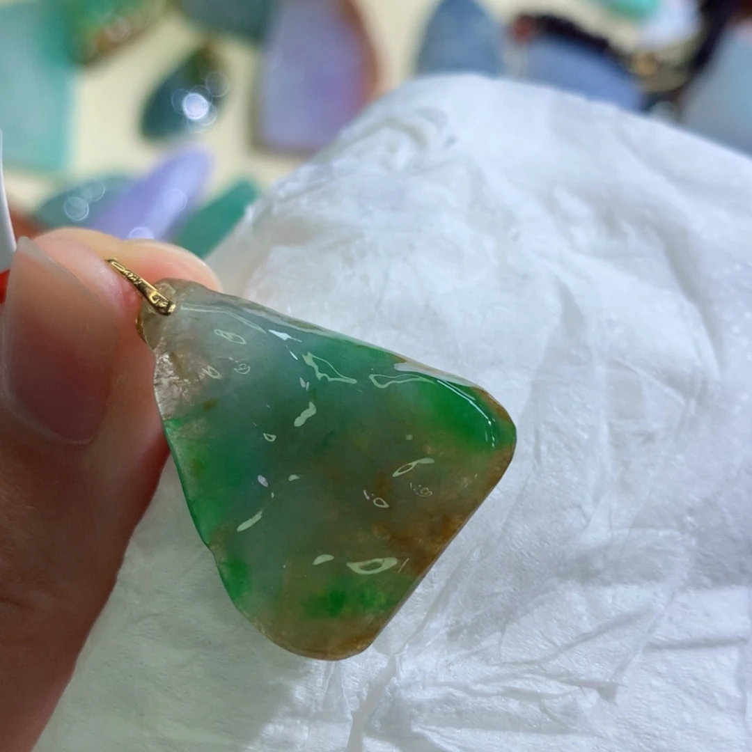 【闪购商品】翡翠吊坠(不含链)未镶嵌 1388