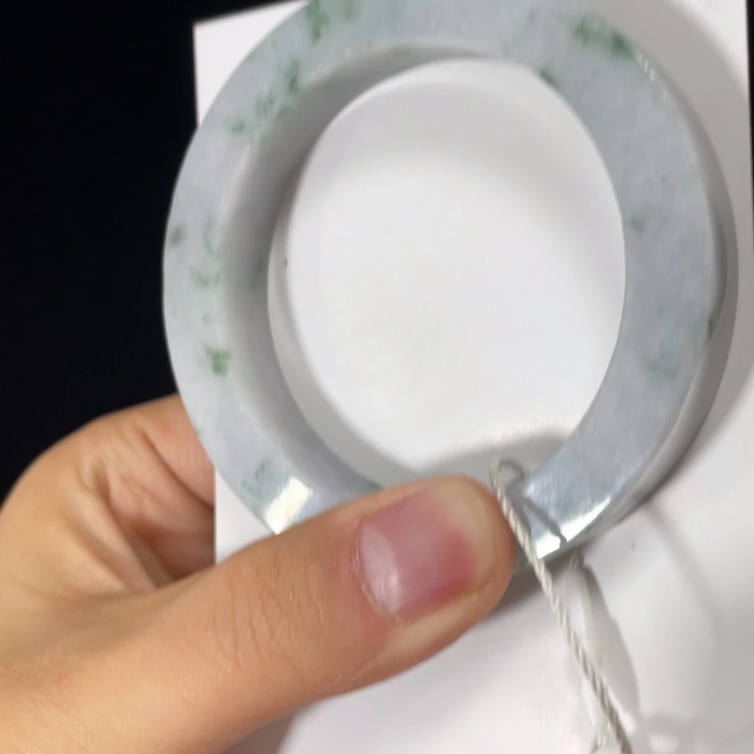 定制翡翠未镶嵌手镯基地质检发货