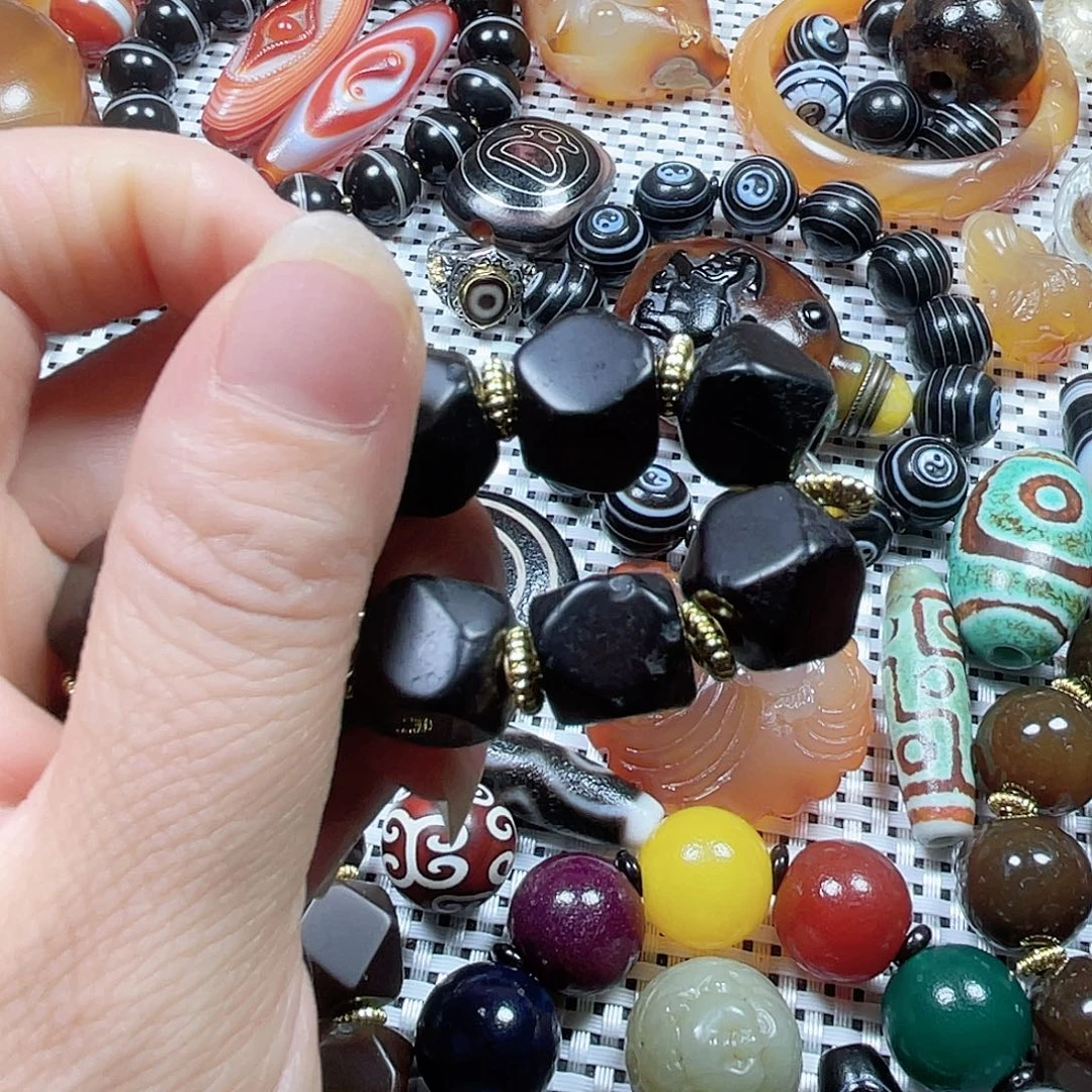 老***袁未镶嵌玛瑙玛瑙/玉髓