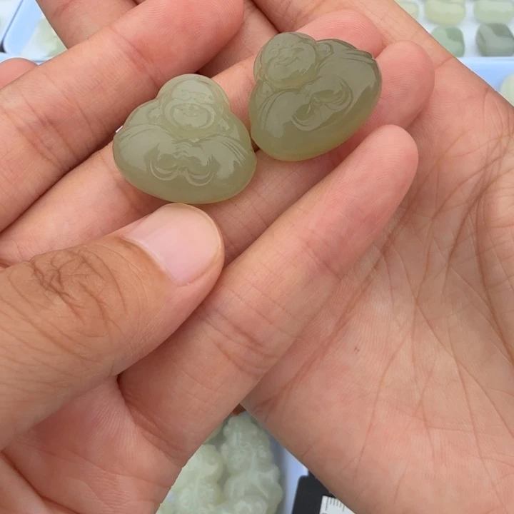 和田玉未镶嵌颈饰多样性，发一件，丽