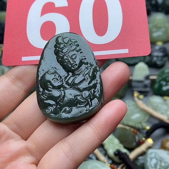 和田玉未镶嵌颈饰