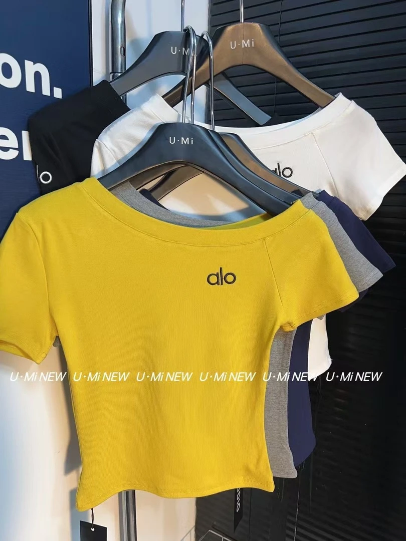 2025夏季新款刺绣一字漏肩短袖T恤女修身显瘦辣妹百搭短款上衣潮