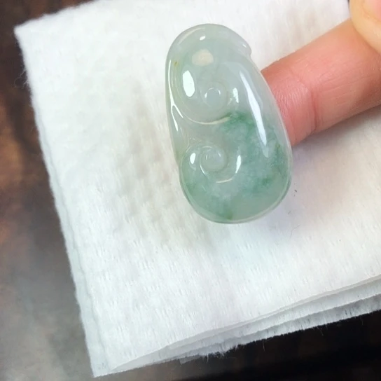 翡翠未镶嵌颈饰缅甸A货，每天下午1点半开播