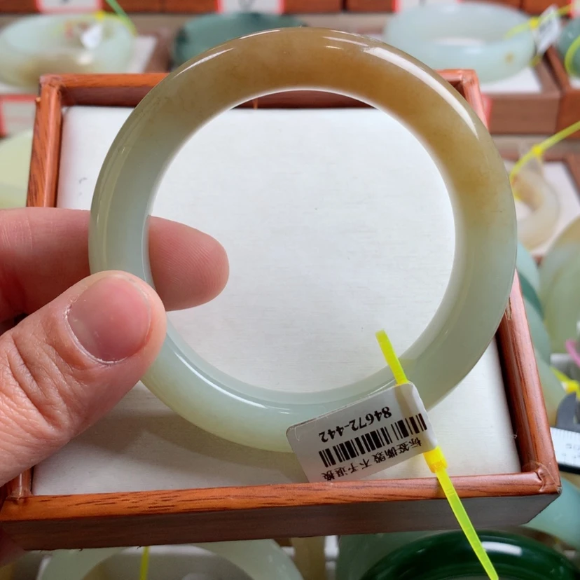 【闪购商品】和田玉手镯未镶嵌55.3