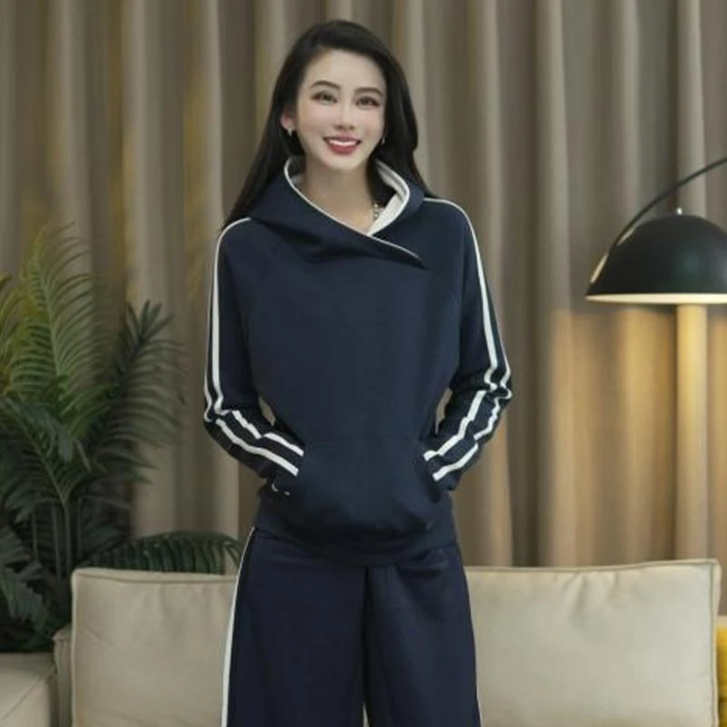 设计感简约撞色条纹拼接卫衣女2025春季新款百搭减龄气质长袖上衣