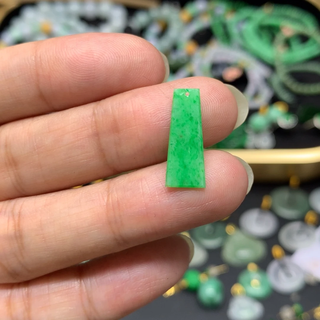 吊坠(不含链)未镶嵌翡翠有纹裂