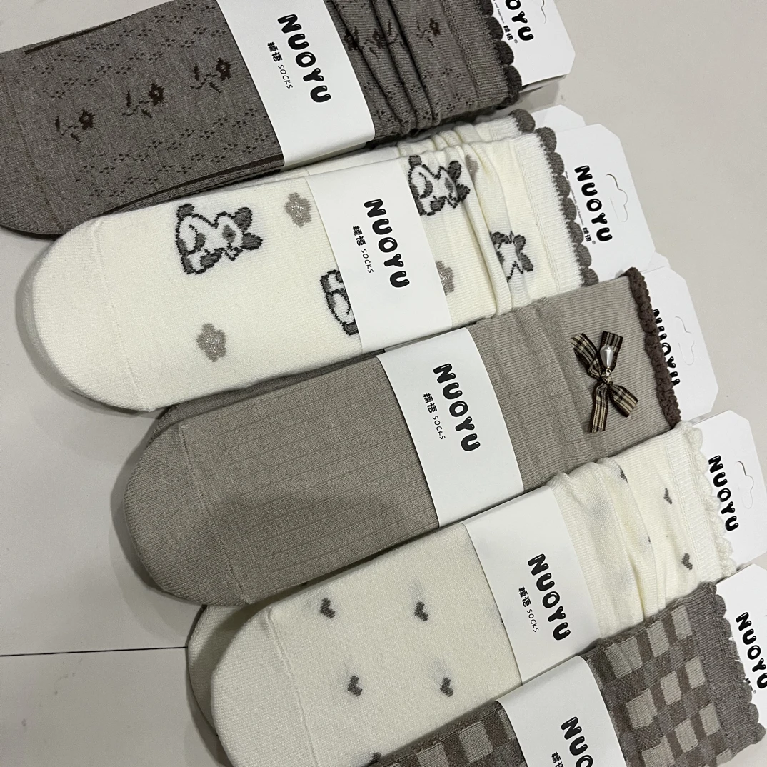 女士秋冬复古中筒袜小众韩版搭配透气防臭羊毛袜