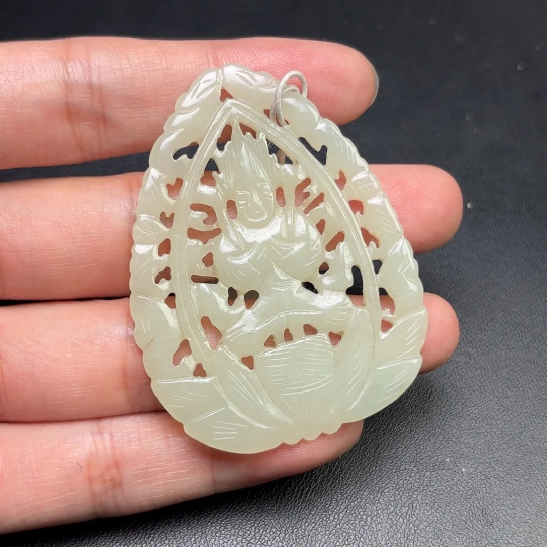 瓦***5和田玉未镶嵌挂件