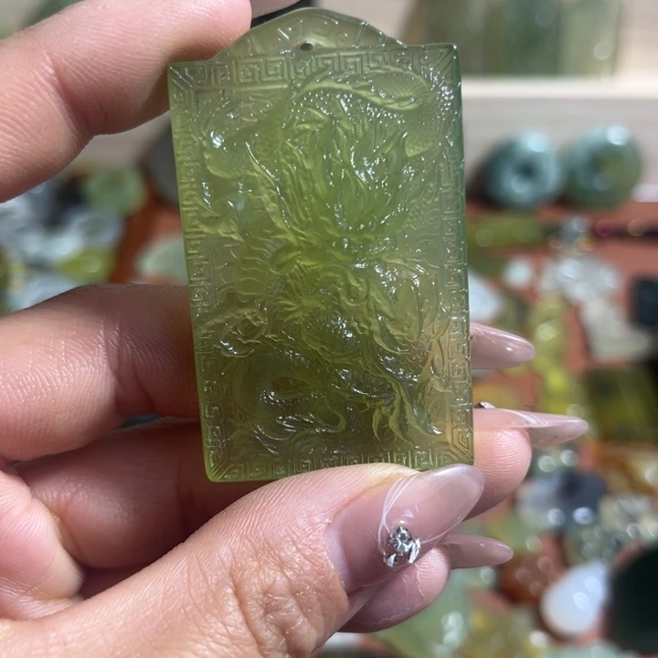 蛇纹石玉合金颈饰