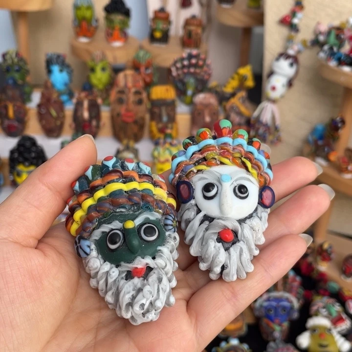 16腓尼基琉璃老国王1只