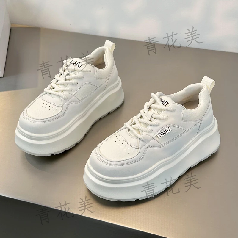 2025春季新款板鞋女软底透气百搭增高小白鞋圆头系带厚底休闲鞋