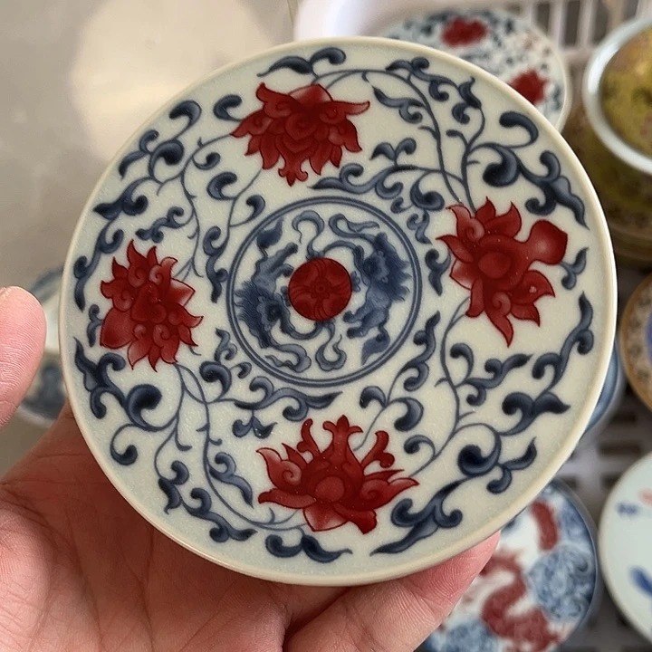 摆件景德镇釉里红缠枝莲盖置