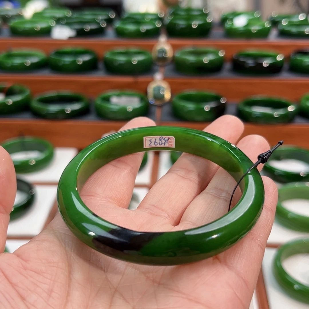 未镶嵌手镯和田玉（碧玉）