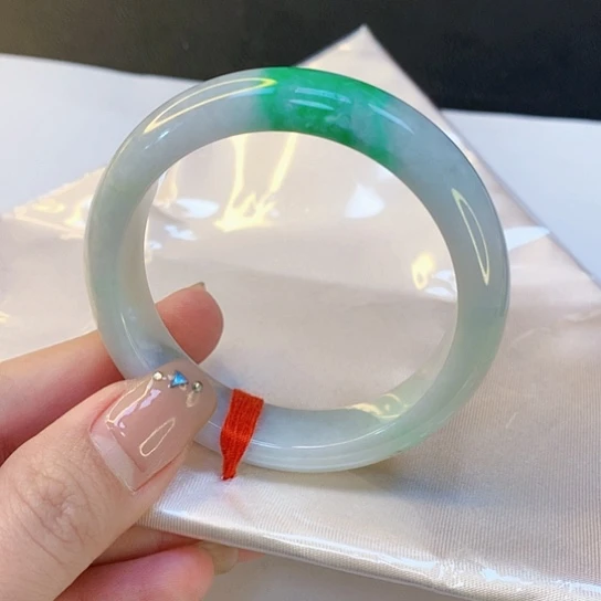 翡翠手镯未镶嵌天然翡翠A货042