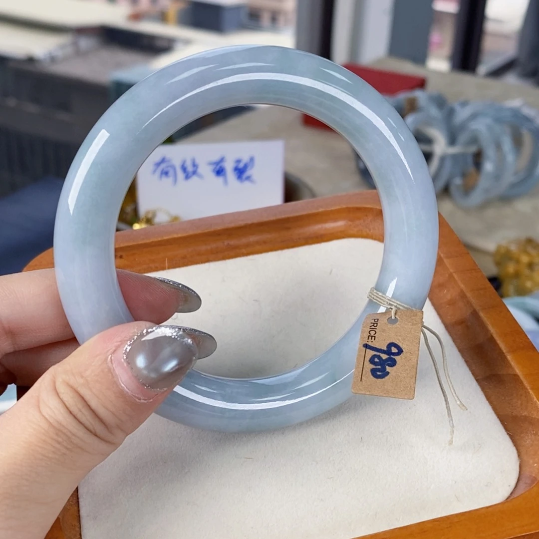未镶嵌手镯翡翠翡翠手镯