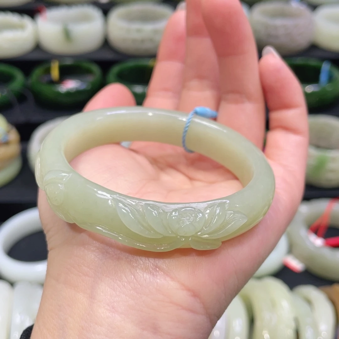 未镶嵌手镯和田玉2