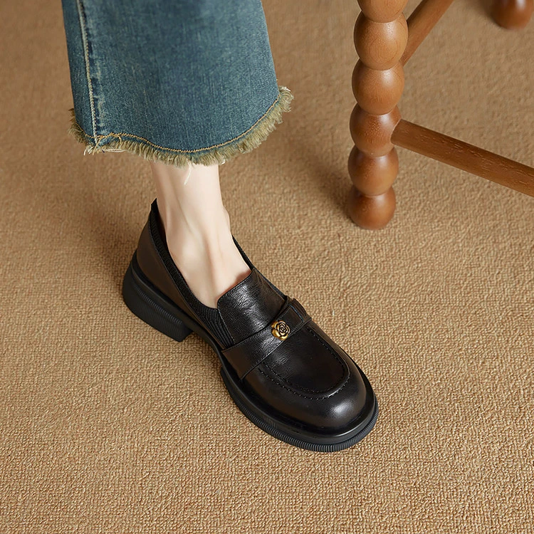 4.5cm粗跟圆头山茶花一脚蹬真皮乐福鞋女英伦复古小皮鞋厚底单鞋