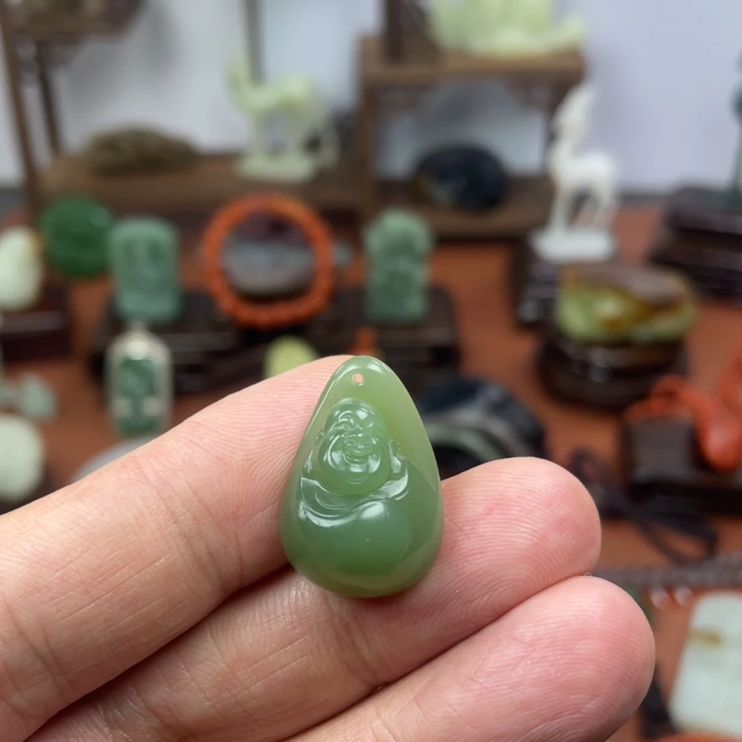 小***大和田玉未镶嵌颈饰