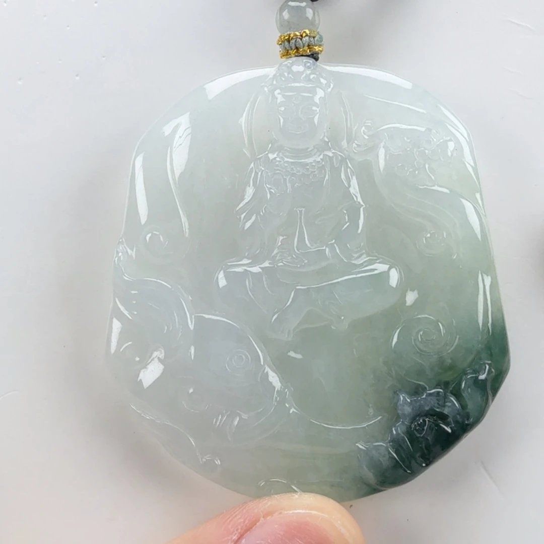 翡翠挂件未镶嵌翡翠