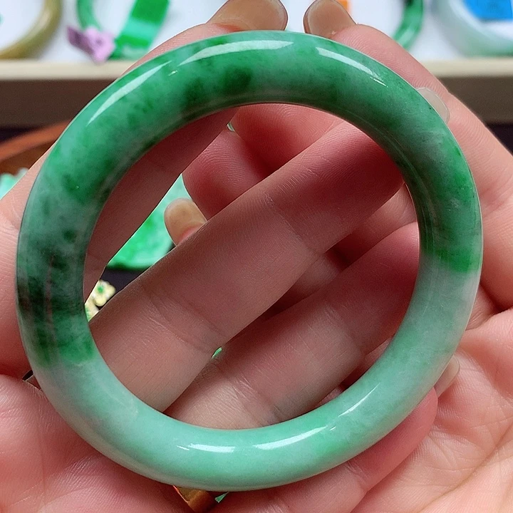 未镶嵌手镯翡翠翡翠手镯