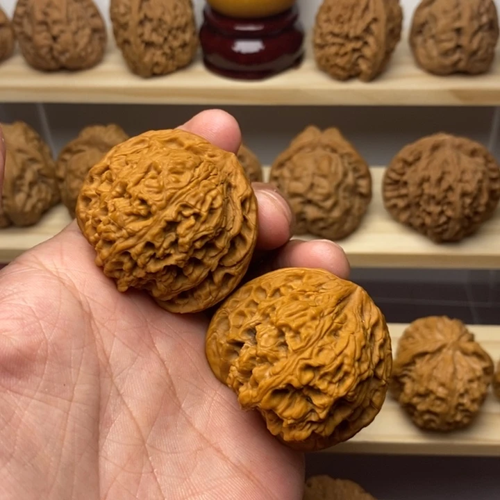 把件核桃43尺全品赵喜满南疆石