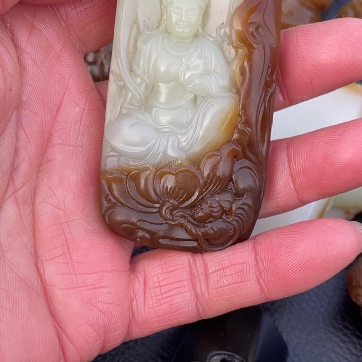 和田玉（糖玉）挂件未镶嵌