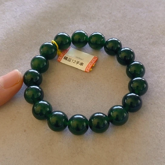 蛇纹石玉未镶嵌颈饰沉*