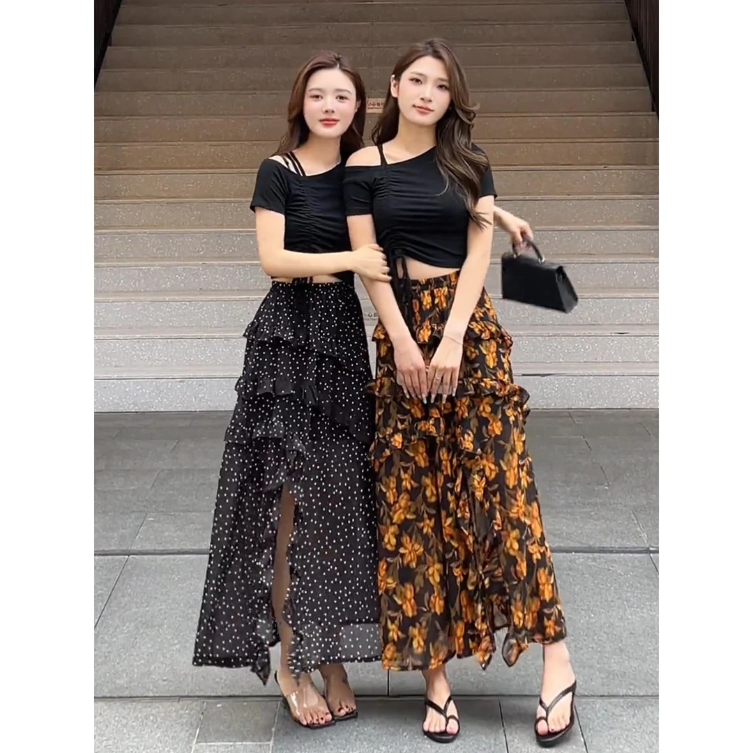 夏季茶歇法式收腰度假风显瘦高腰半身裙减龄小众法式百搭碎花裙子