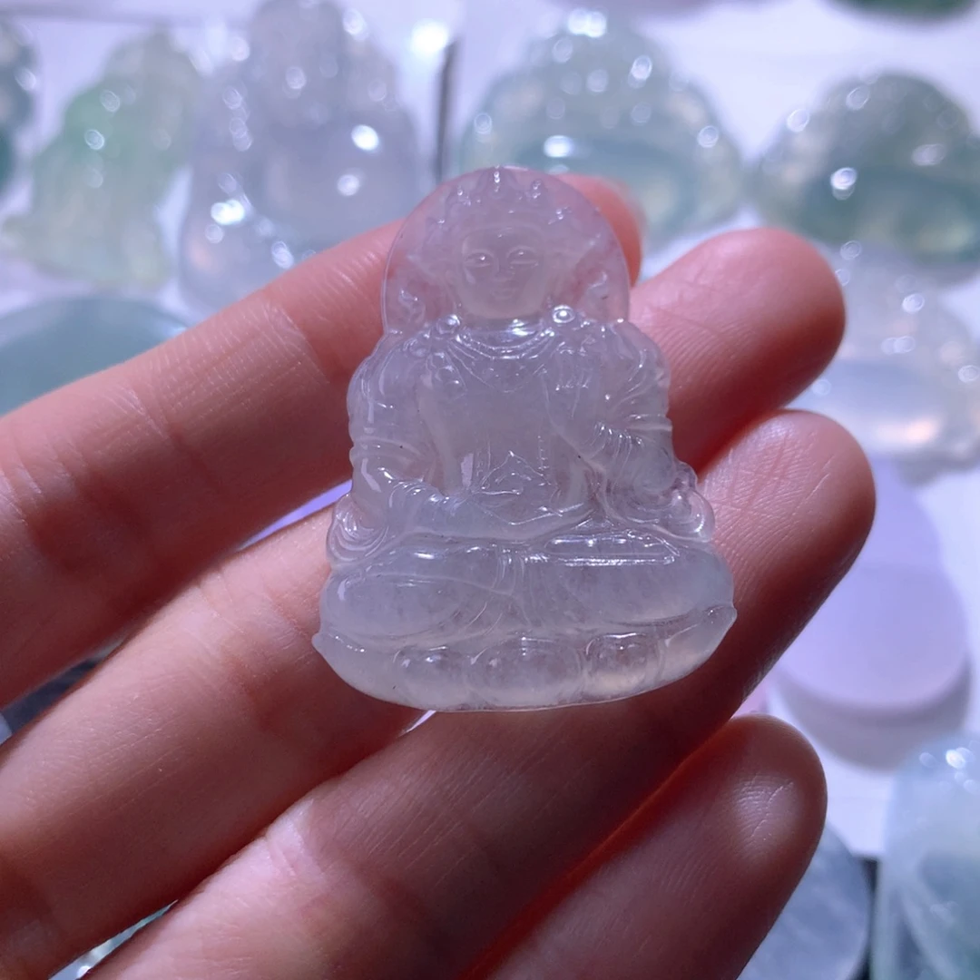 翡翠未镶嵌颈饰度母