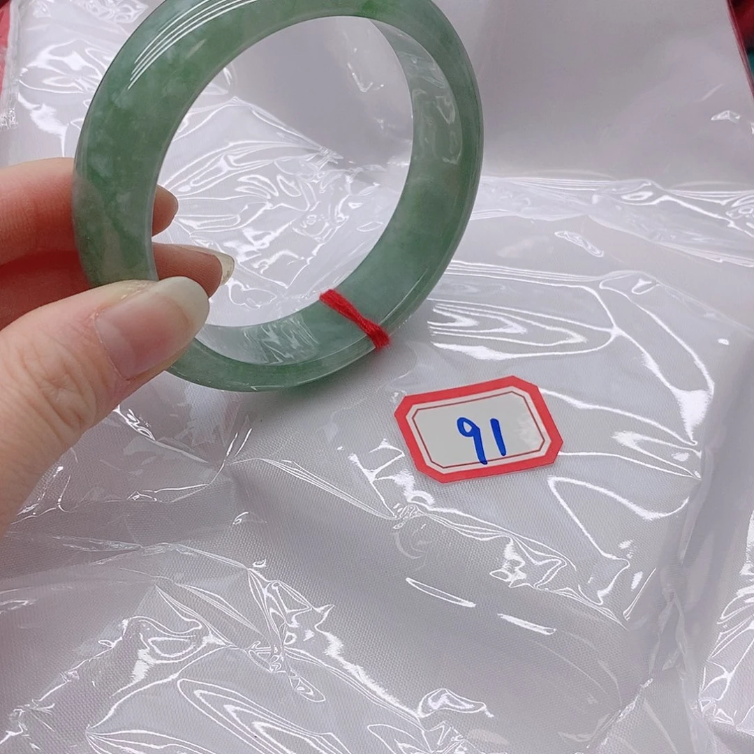 翡翠手镯未镶嵌J*U911111111111