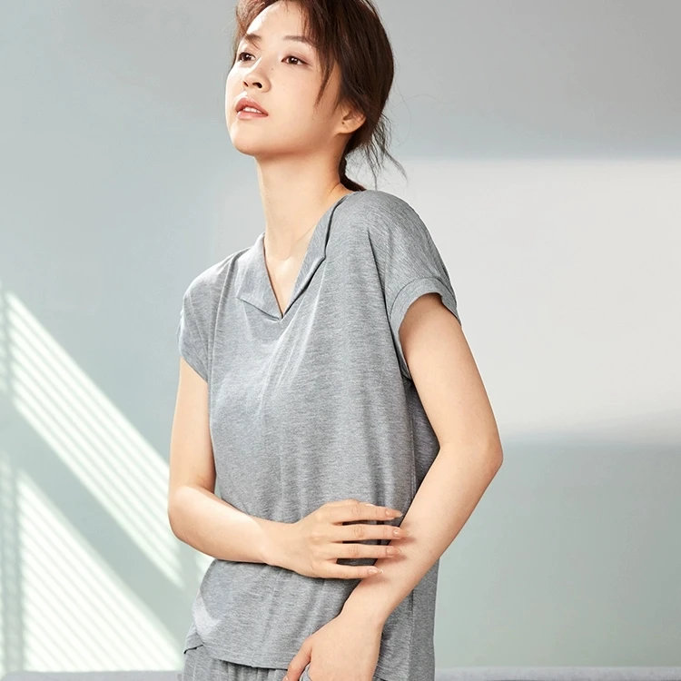 外穿T恤女士短袖常规款V领夏季落肩袖抽褶休闲纯色