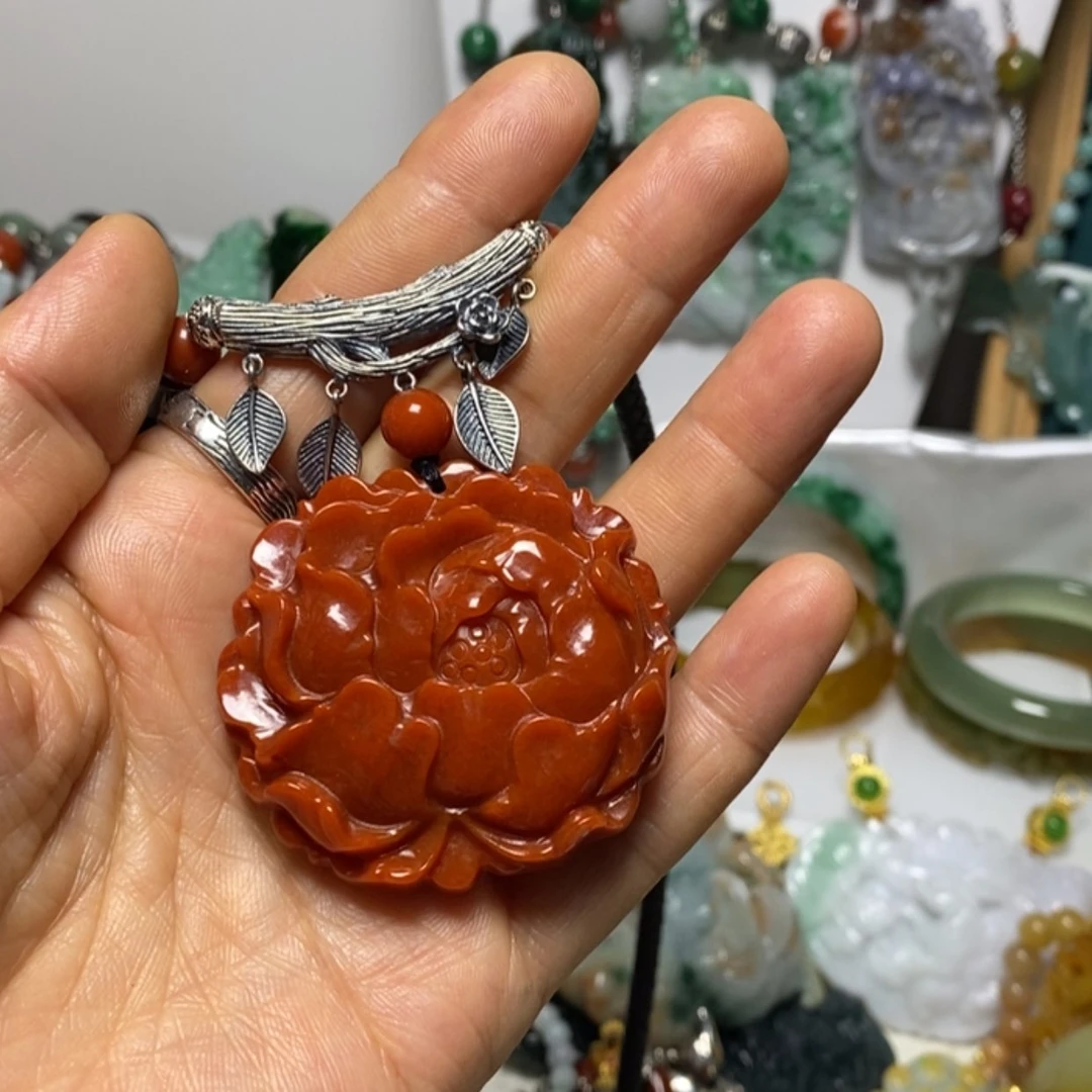 【闪购商品】翡翠吊坠(赠链)未镶嵌珍**光