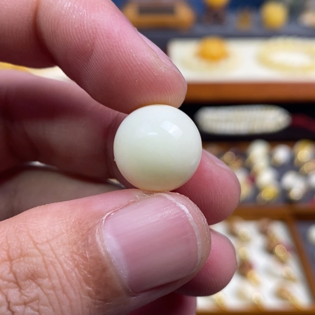 蜜蜡未镶嵌裸石配饰尺寸15.1